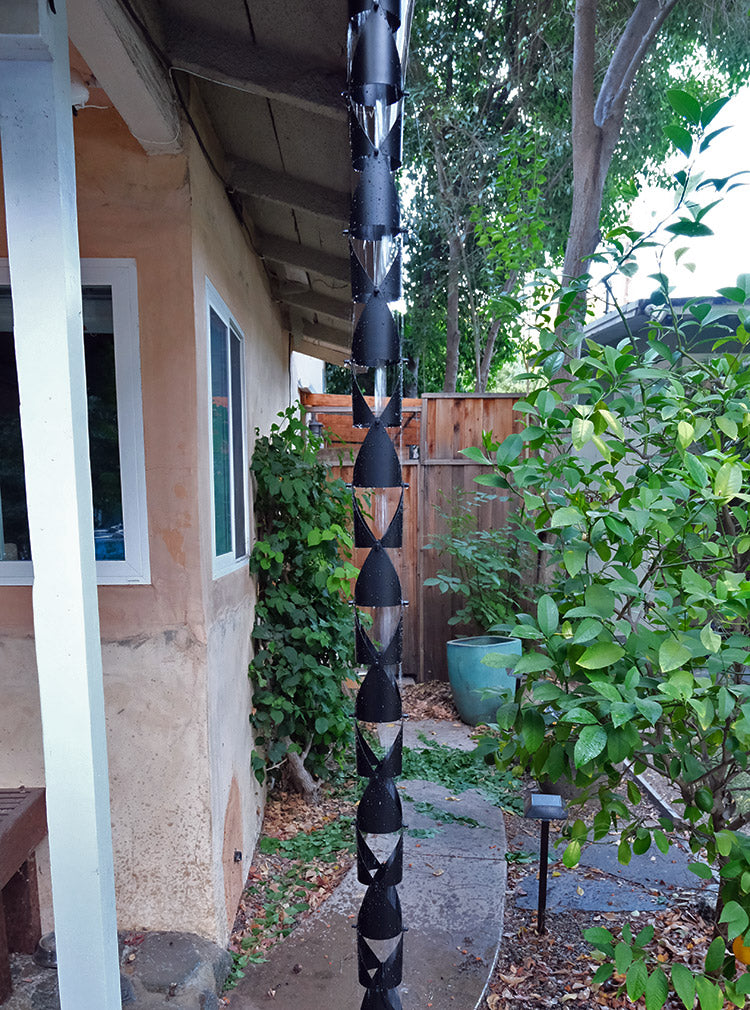 Origami™ II Round Black Rain Chain