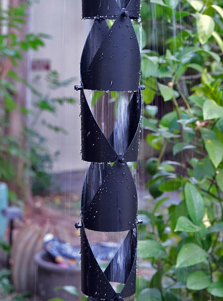 Origami™ II Round Black Rain Chain