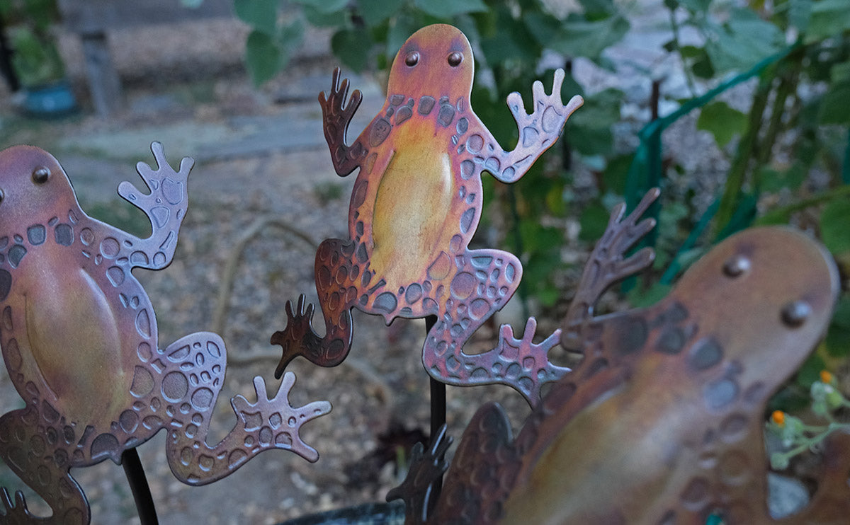 GS-001 Frogs Garden Stakes (set of 3)