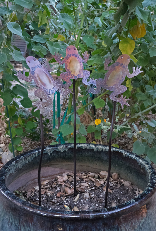 GS-001 Frogs Garden Stakes (set of 3)