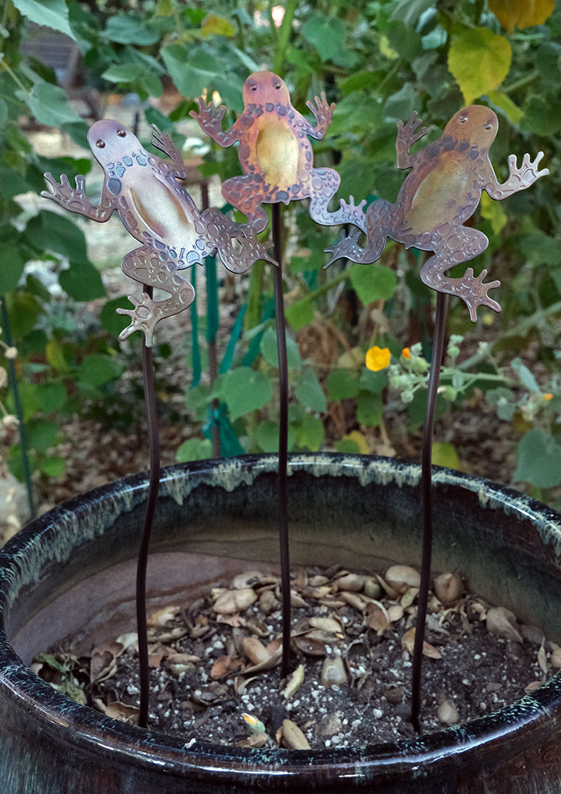 GS-001 Frogs Garden Stakes (set of 3)