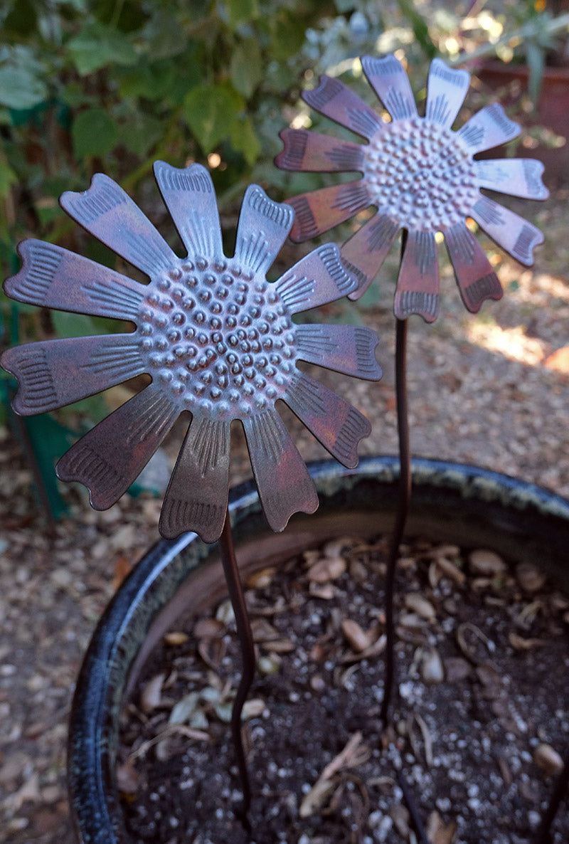 GS-005 Daisy Flower Garden Stakes (set of 3)