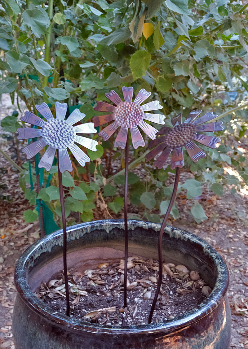 GS-005 Daisy Flower Garden Stakes (set of 3)